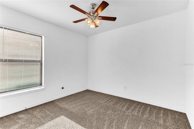Building Photo - 661 Swallowtail Dr