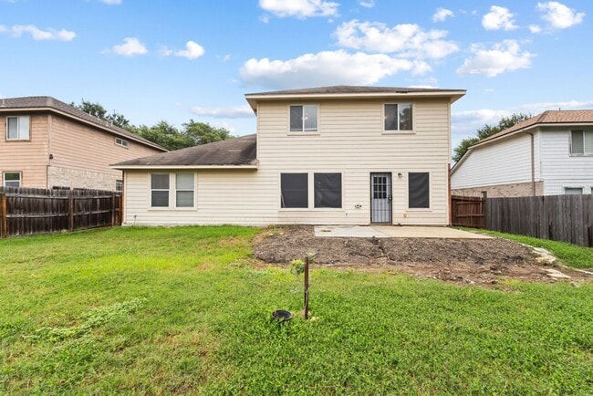 Building Photo - 210 Laceleaf Ln