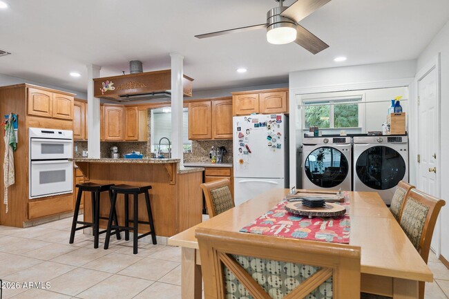 Building Photo - 6721 N 12th Wy