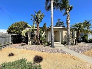 Building Photo - Midtown Ventura Bungalow