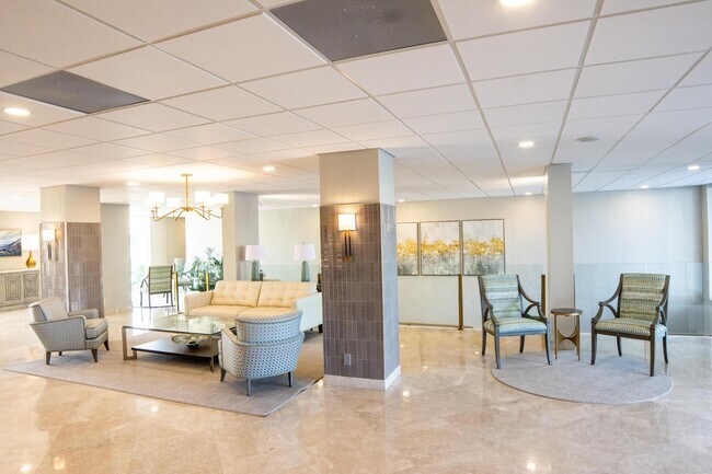 Building Photo - 2701 N Ocean Blvd