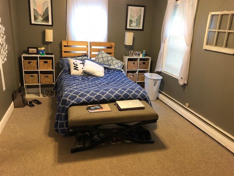 Building Photo - 9 Lowell Ter