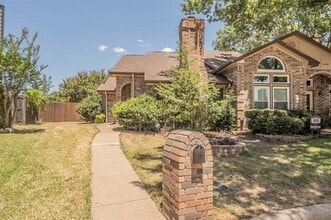 Building Photo - 6402 Valleybrooke Ct