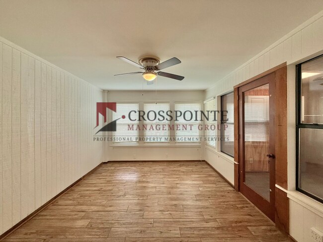 Building Photo - Waterfront 2 Bedroom, 2.5 Bathroom Home!