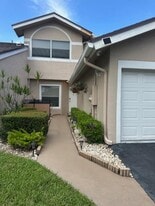 Building Photo - 1244 W Lakes Dr