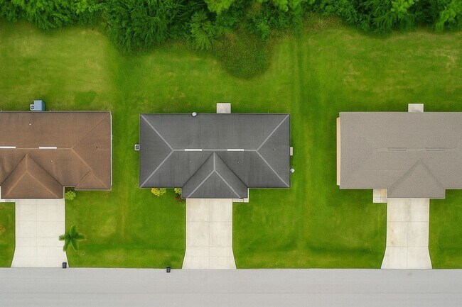 Building Photo - 349/351 Justice Ave