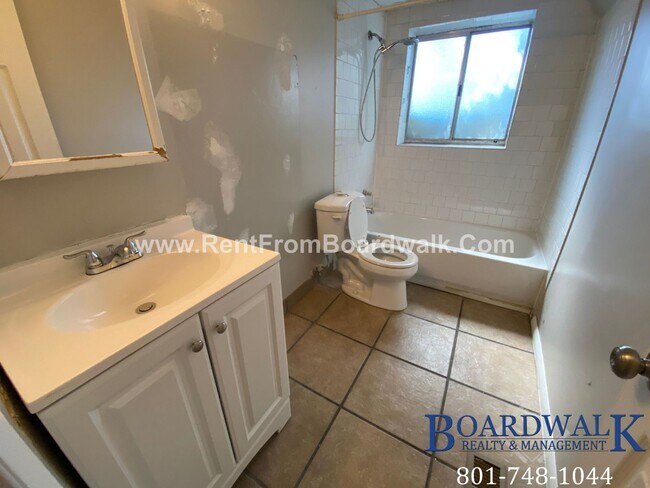 Building Photo - 759/761 Jackson Ave