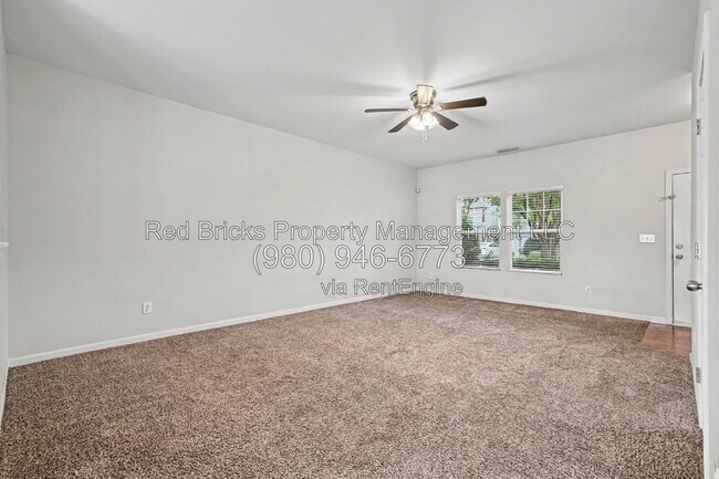 Building Photo - 4613 Tradd Cir