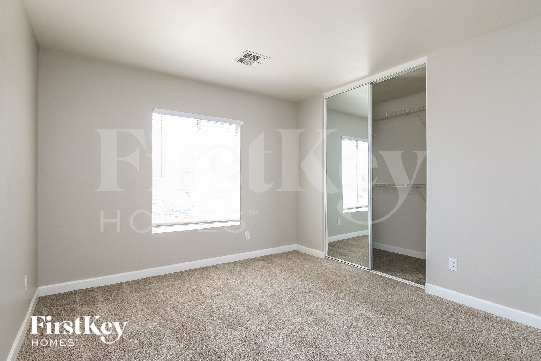 Building Photo - 11623 W Fooks Dr