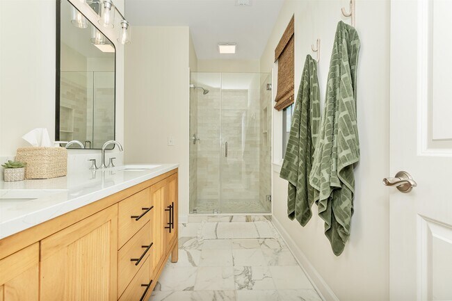 Building Photo - 3418 Baldwin Ln