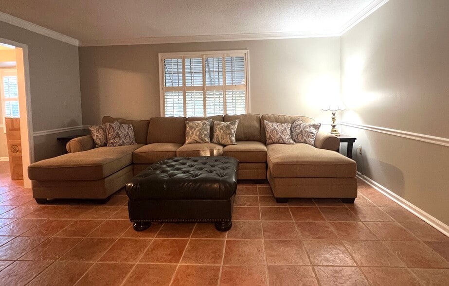 Another view of the den - 902 Penn Waller Rd