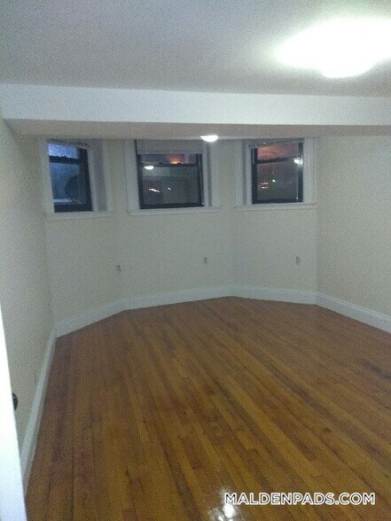 Building Photo - 17-19 Washington St.