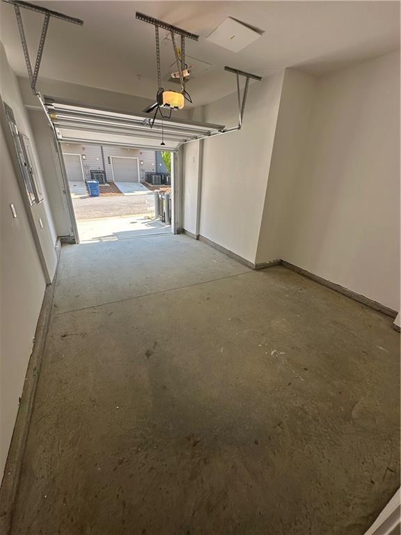 Building Photo - 352 Skylar Ct SE