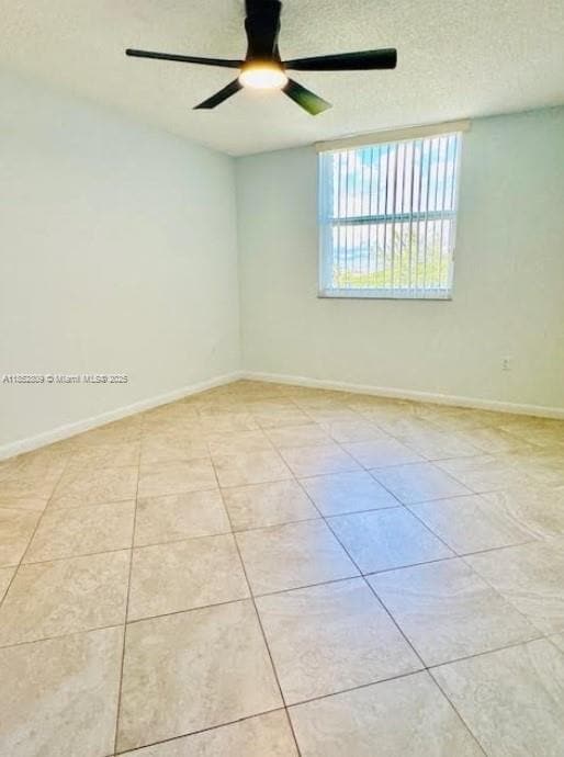 Building Photo - 2425 NE 135th St