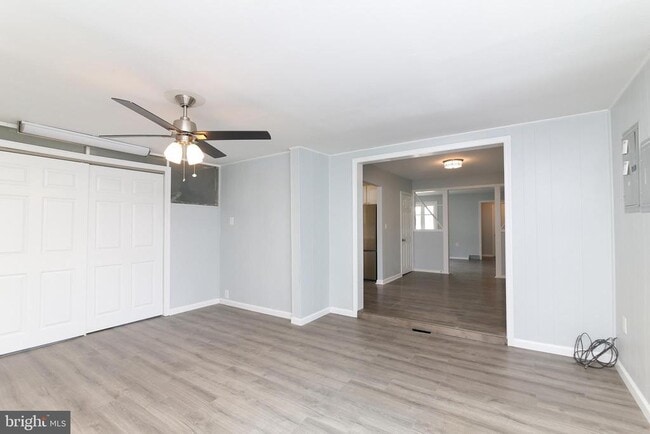 Building Photo - 516 Brooke Ave