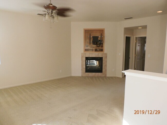 Building Photo - 2860 Frigate Bird Dr