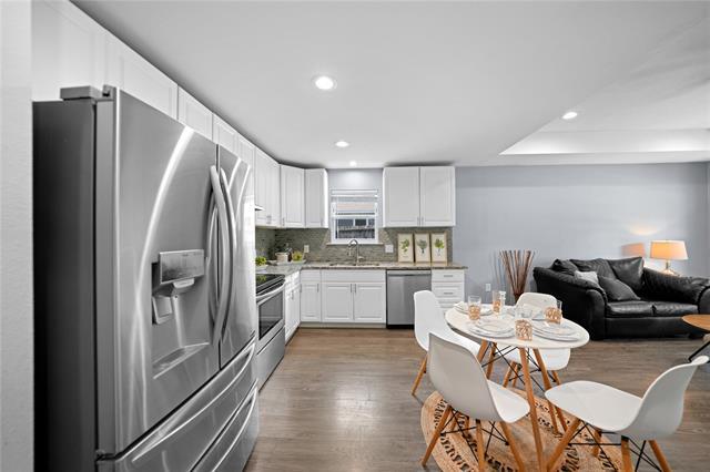 Building Photo - 1228 Jones St