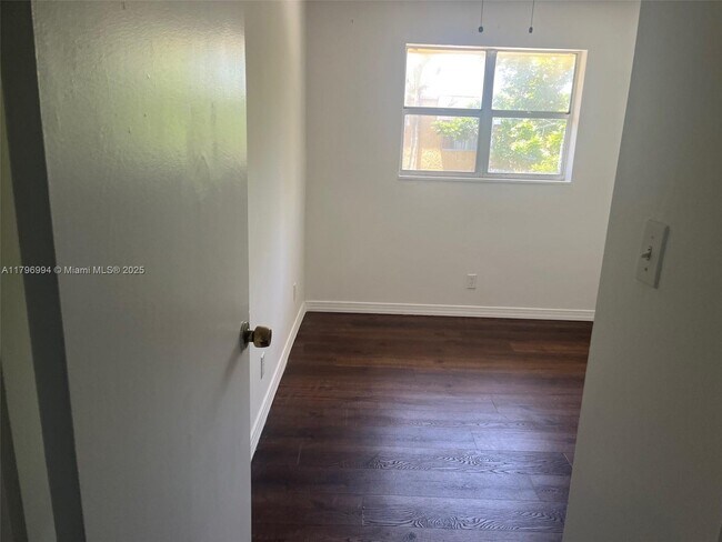 Building Photo - 5624 Blueberry Ct