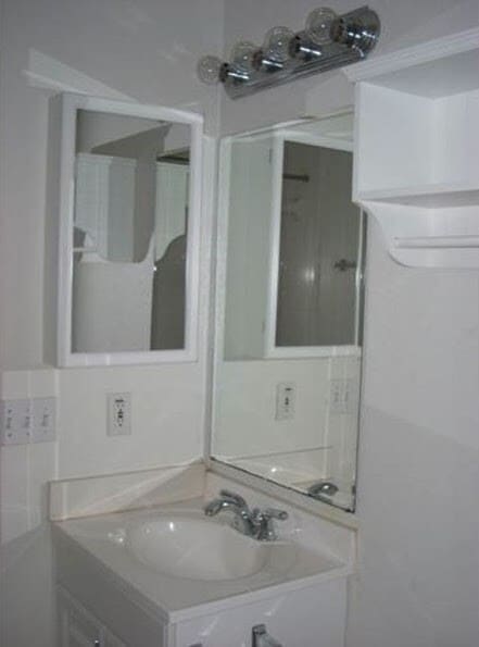 Building Photo - 106 Franklin Blvd