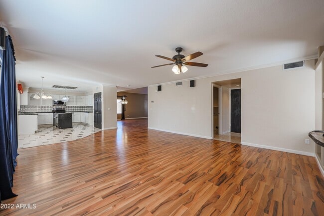 Building Photo - 16146 N 158th Ave