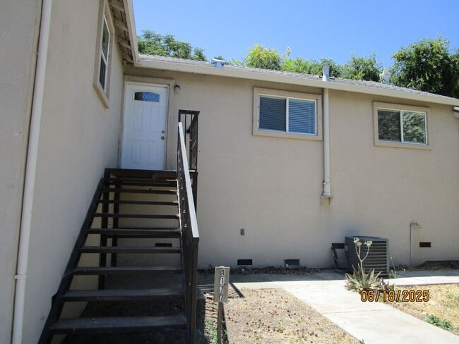 Building Photo - 4177 W Muller Rd