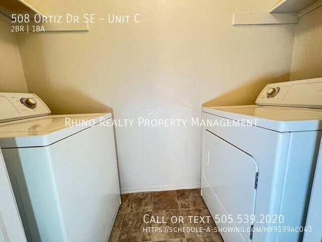 Building Photo - Lovely 2 Bedroom, 1 Bath In The SE!