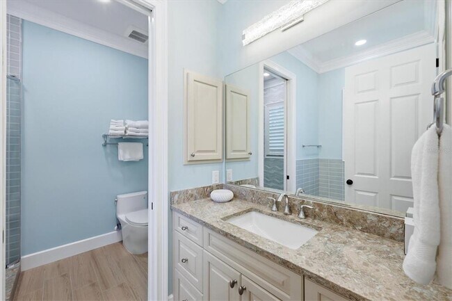 Building Photo - 115 Aqua Ln
