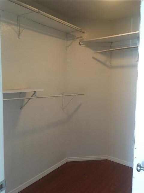 Building Photo - Gated Upstairs 2BD/2BA Condo, 2 Gated Rese...