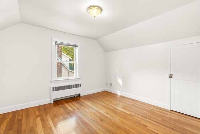 Building Photo - 34 Nilsen Ave