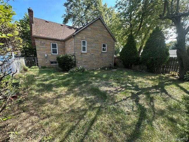 Building Photo - 4508 Monroe St