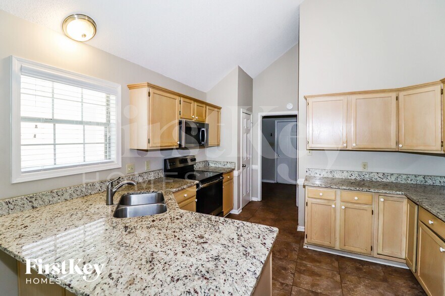 Building Photo - 8532 Overcup Oaks Dr