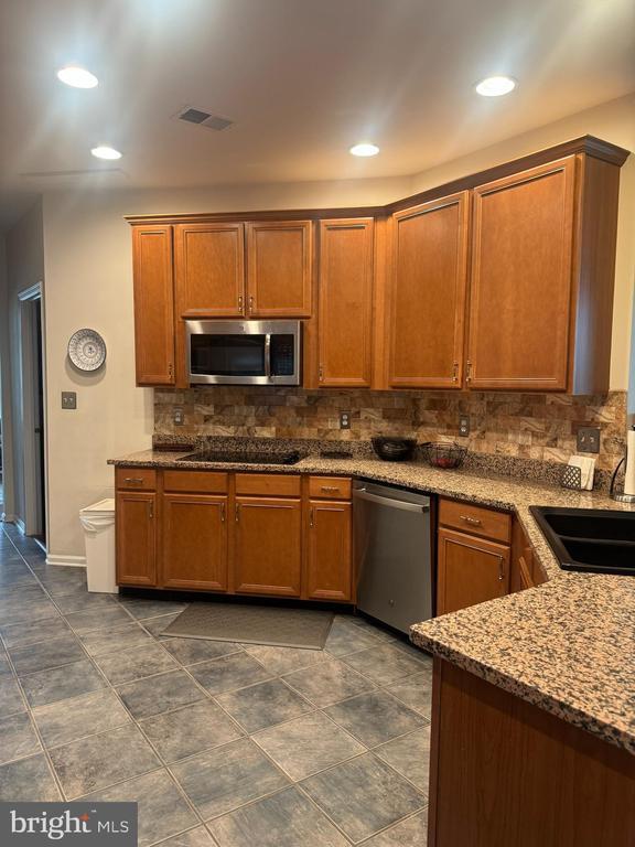 Building Photo - 138 Ivy Hills Terrace