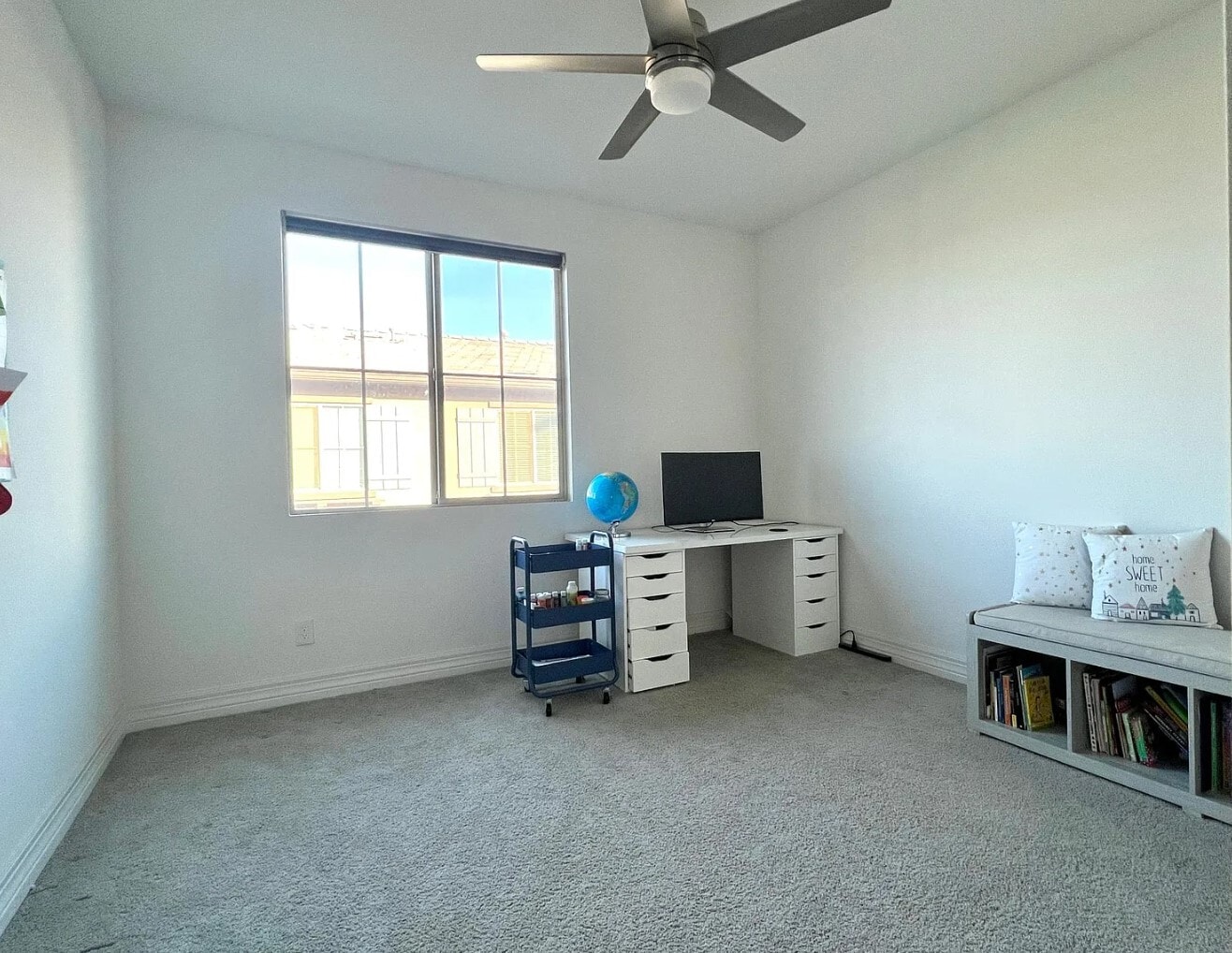 Building Photo - 3649 E Pinto Dr