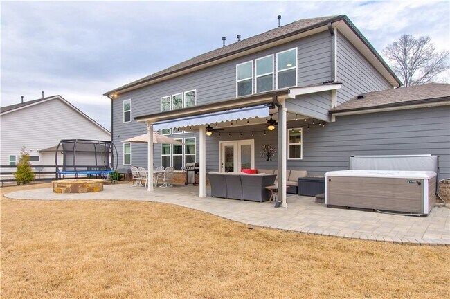 Building Photo - 409 Carmichael Cir