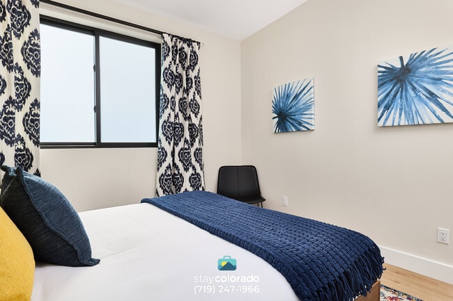 Glenn St - Guest Bed 1 - 2248 Glenn St