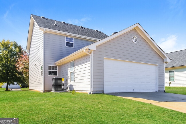 Building Photo - 6307 Avery St SW