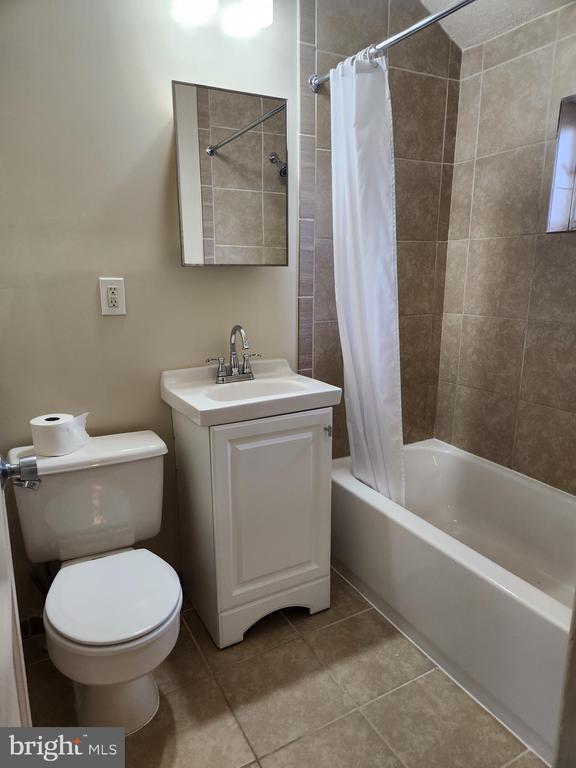 Building Photo - 9062 Washington St