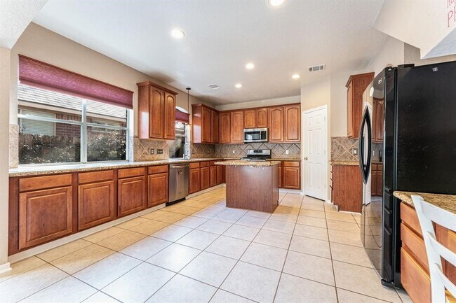 Building Photo - 182 N Wimberly Way