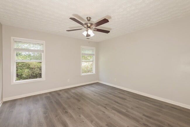 Building Photo - 418 Double Creek Dr