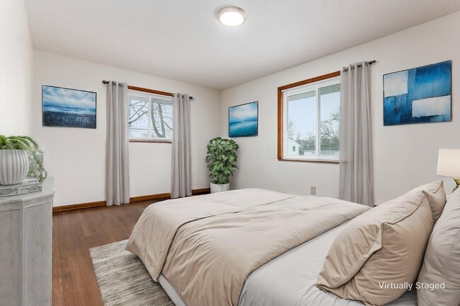 Building Photo - 3070 Lotz Dr
