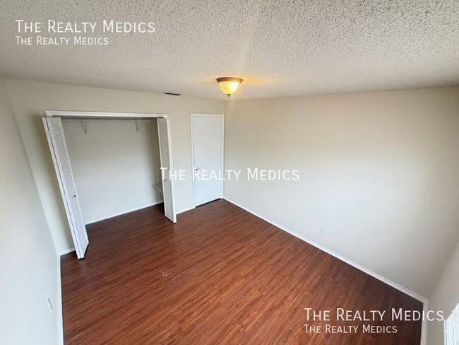 Building Photo - 4124 Pershing Pointe Pl