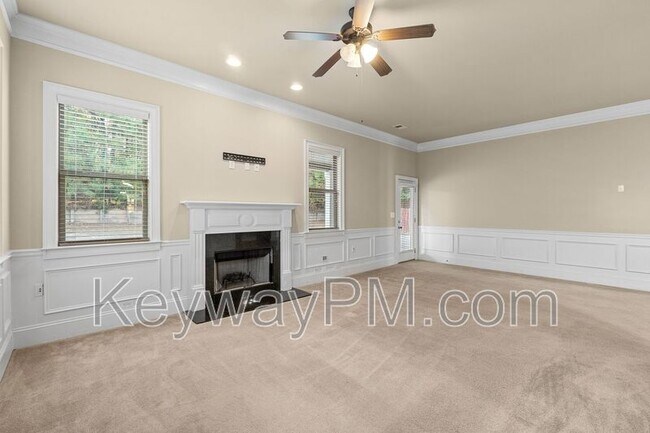 Building Photo - 1023 Iris Glen Dr