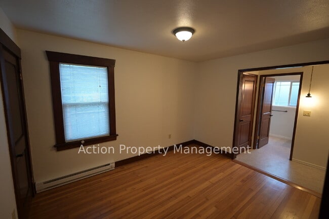 Building Photo - 2 bed, office, 2 bath, 1 car garage, in Sequim