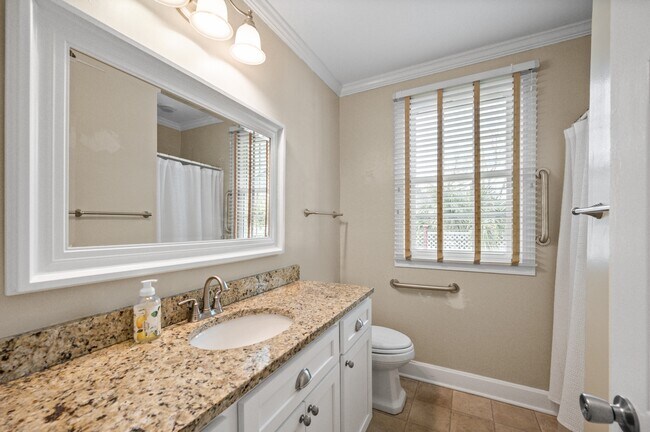 Building Photo - 254 Berkley Ct