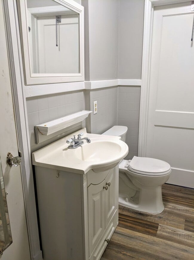 Building Photo - Fabulous Black Mountain Location!