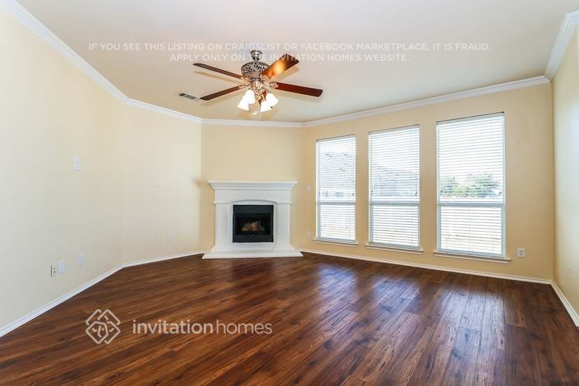 Building Photo - 9217 Askew St