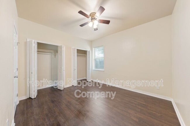 Building Photo - 518 Dukeway Dr