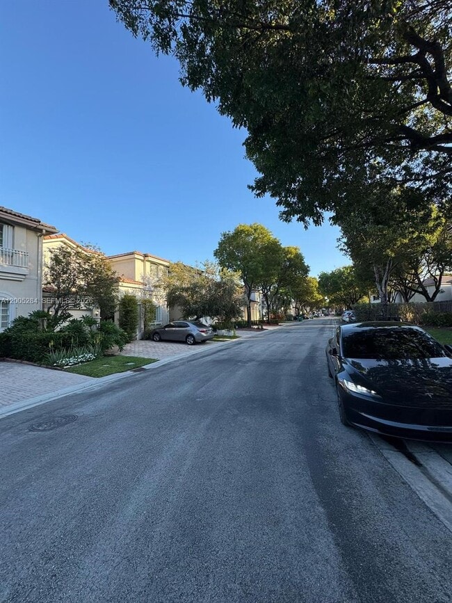 Building Photo - 6861 NW 107 Ct