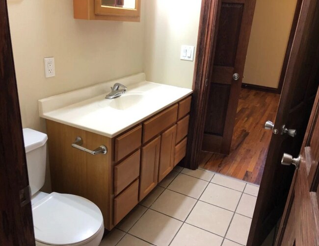 Building Photo - Marquette Housing- 509