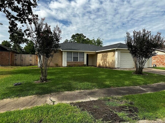 Primary Photo - 13015 Tregarnon Dr